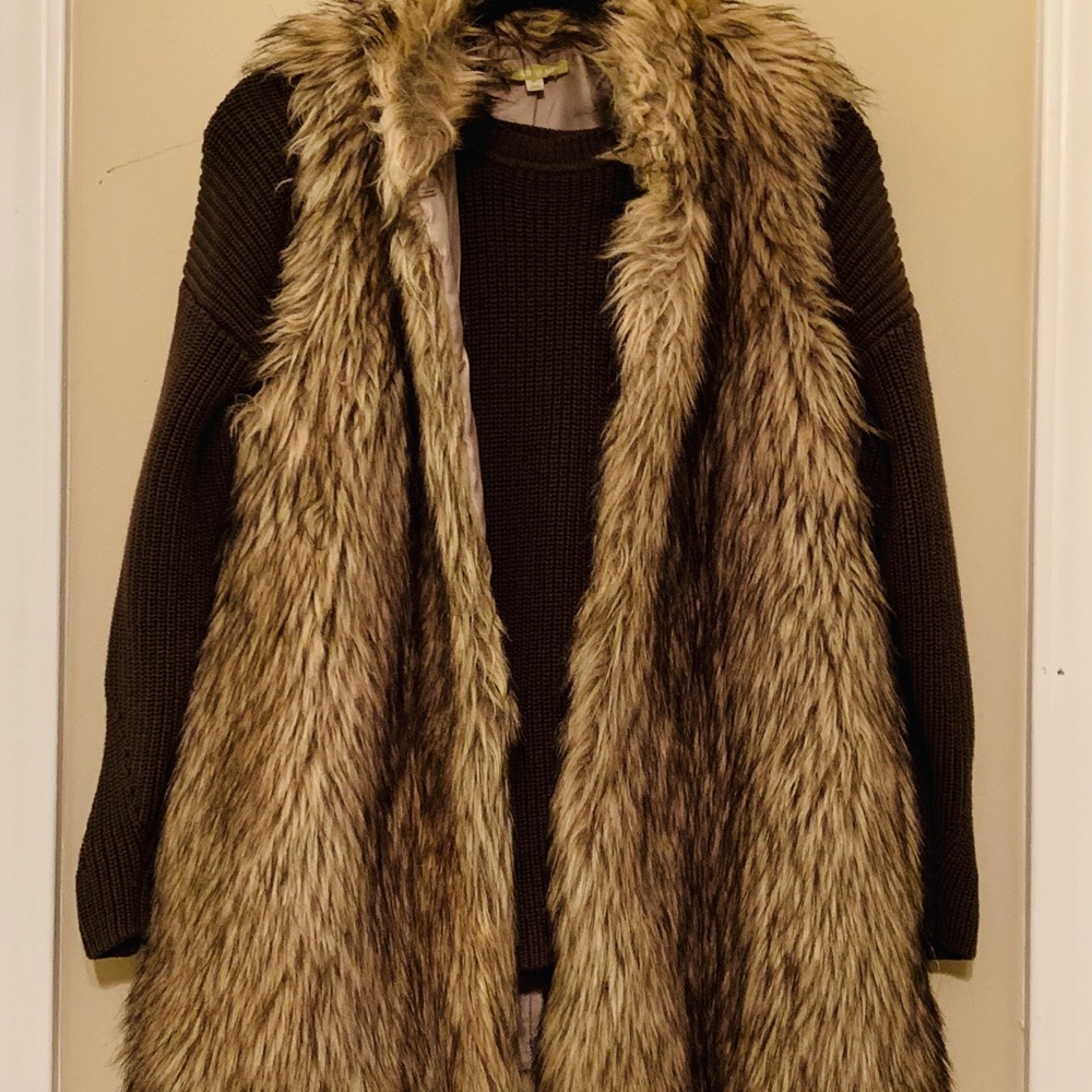 Beautiful & Long Fur Vest